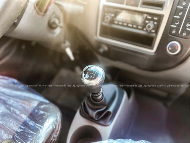 Hyundai Porter h150 thung thung mui bat 5