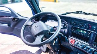 Hyundai mighty 110sl thung bat 14