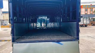 Hyundai mighty 110sp thung bat 1 Copy