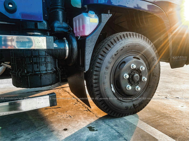 Xe Tải Hyundai New Mighty W750 – Thùng Lửng