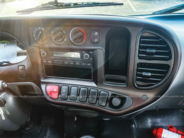 Xe Tải Hyundai New Mighty W750 – Thùng Lửng