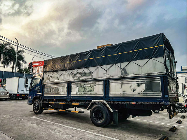 Hyundai mighty ex8 gtl thung bat 5