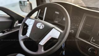 Hyundai mighty ex8l thung kin inox 17