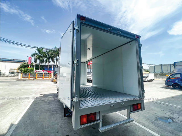 Hyundai mighty n250sl thung kin composite 2 122