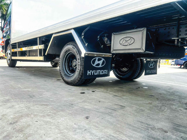 Hyundai mighty n250sl thung kin composite 2911