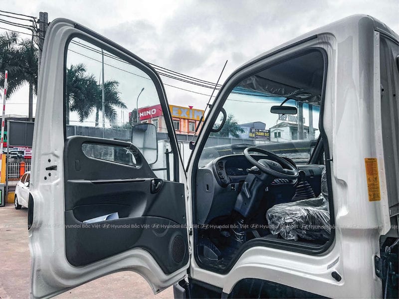 Xe Tải Hyundai New Mighty W750L – Thùng Mui Bạt 16 Xe Tải Hyundai New Mighty W750L – Thùng Mui Bạt