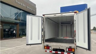 xe tai hyundai new mighty n250sl thung dong lanh 24 tan 7