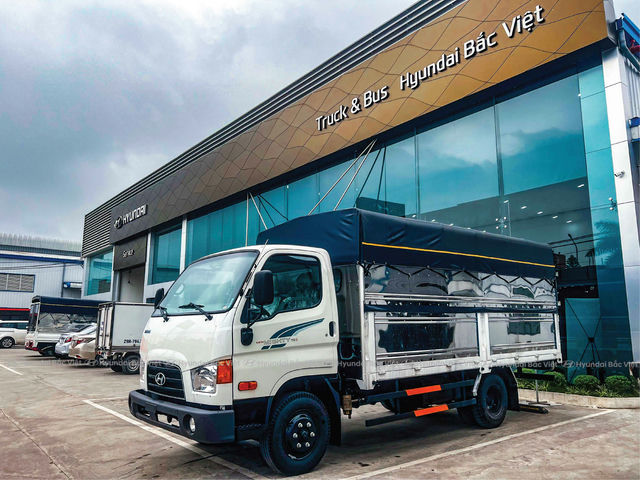 Xe Tải Hyundai New Mighty W750L – Thùng Mui Bạt 6 Xe Tải Hyundai New Mighty W750L – Thùng Mui Bạt